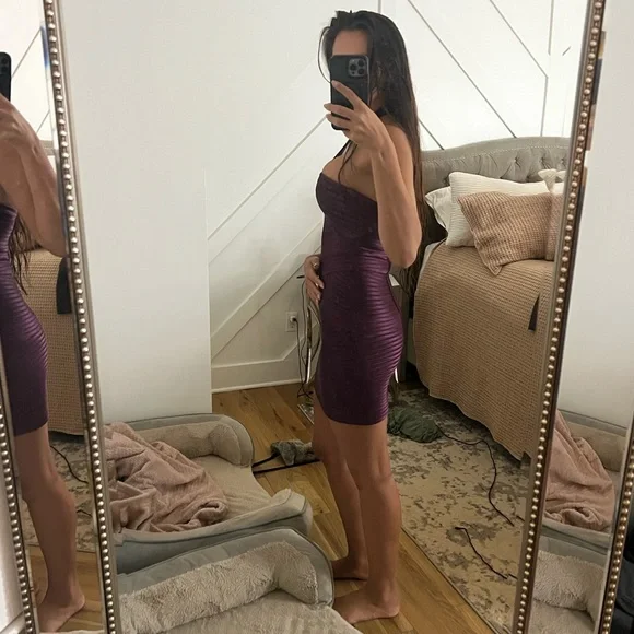 BCBG MaxAzria satin Perfect condition - Picture 2 of 2